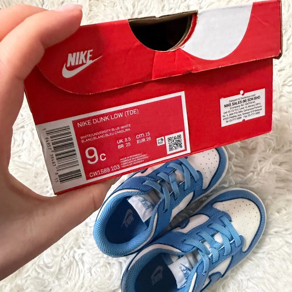 Nike kids low
